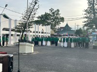 Upacara Bendera Awal Perkuliahan Blok Tahun Ajaran 2025/2026 FKG Unand Berlangsung Khidmat