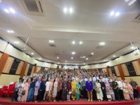 Penyerahan Ijazah Sarjana dan Profesi Dokter Gigi Periode III Tahun 2025
