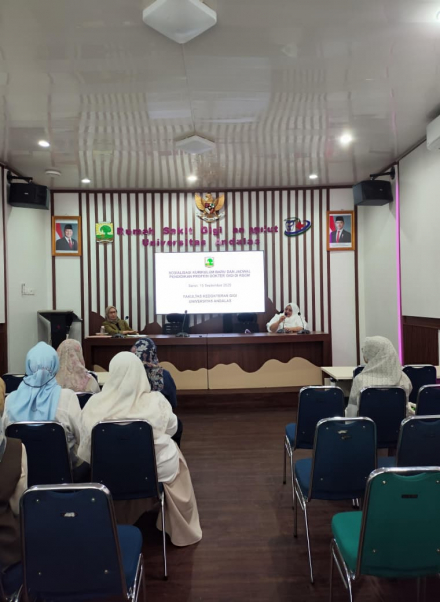 Rapat Sosialisasi Kurikulum Baru dan Jadwal Pendidikan Profesi Dokter Gigi di RSGM