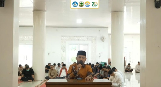 Sivitas Akademika FKG Universitas Andalas Ikuti Kajian 1 Muharram 1448 H di Masjid Nurul Ilmi