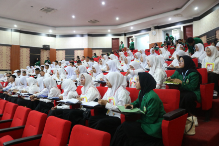Rangkaian Hari Kedua BAKTI &amp; PKKMB FKG Unand 2025: Pengenalan Bidang Ilmu dan Organisasi Mahasiswa