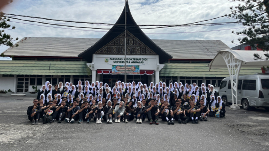 Rangkaian Hari Ketiga BAKTI &amp; PKKMB FKG Unand 2025: Membangun Kebersamaan dan Semangat Baru